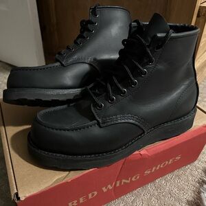 NEW Men’s Red Wing Classic Moc Toe 8074 Boots All Black Mono Leather Size 7
